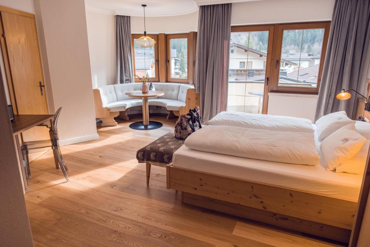 Alpine Hideaway Zillertalerhof Hotell Mayrhofen Exteriör bild