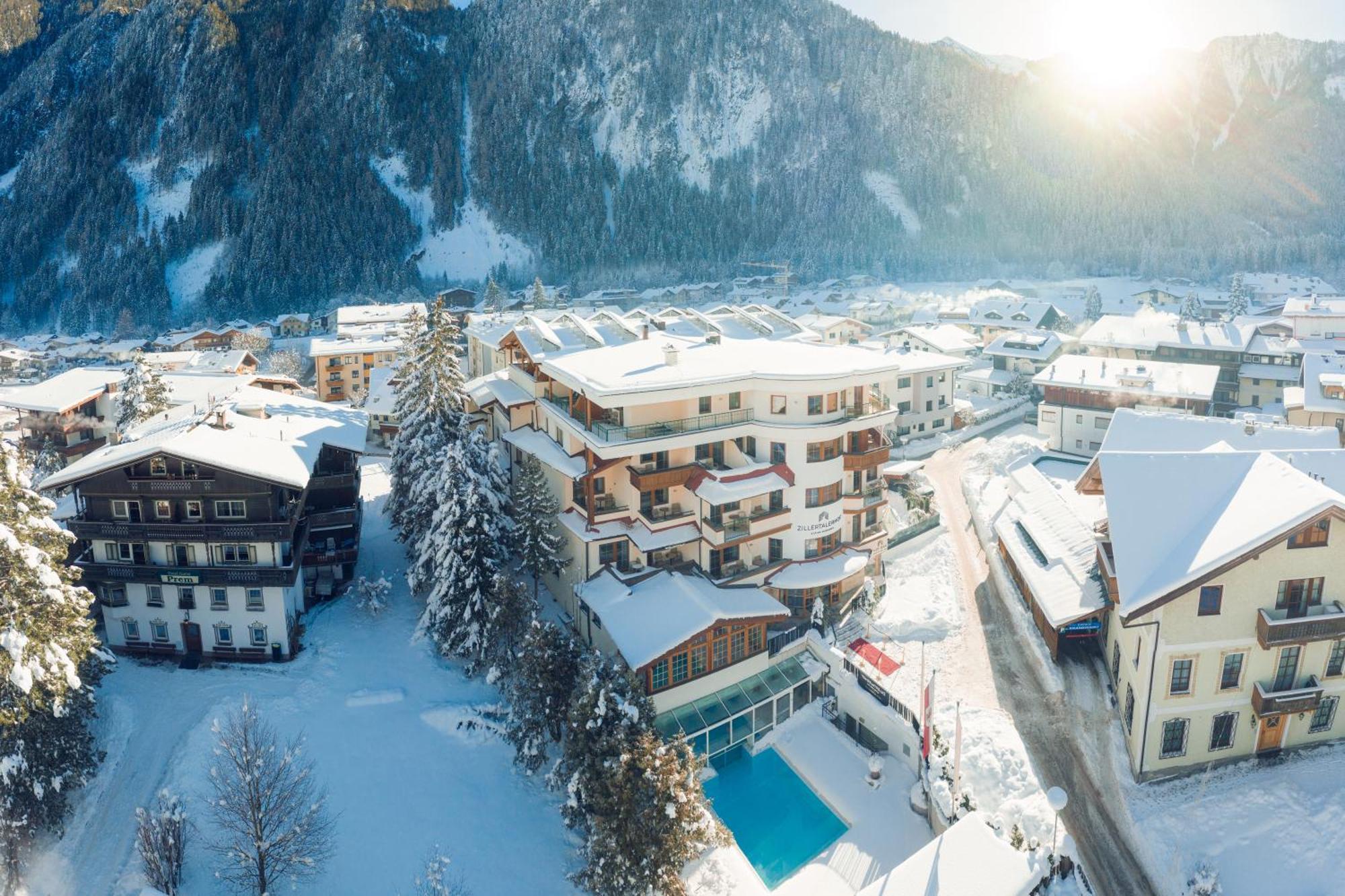 Alpine Hideaway Zillertalerhof Hotell Mayrhofen Exteriör bild
