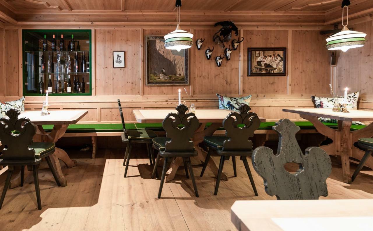 Alpine Hideaway Zillertalerhof Hotell Mayrhofen Exteriör bild